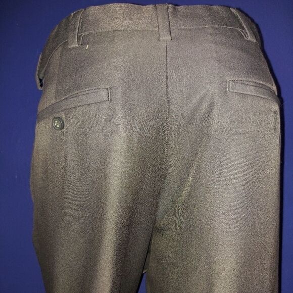 Haggar Classic Fit Grey Dress Pants 34W by 29L - Picture 5 of 5